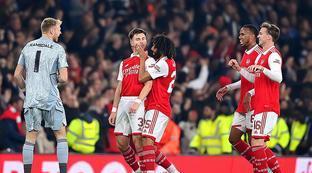 保持队内竞 保持队内竞