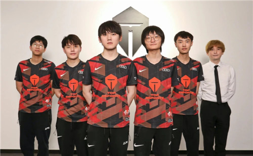 貌的大型活 貌的大型活